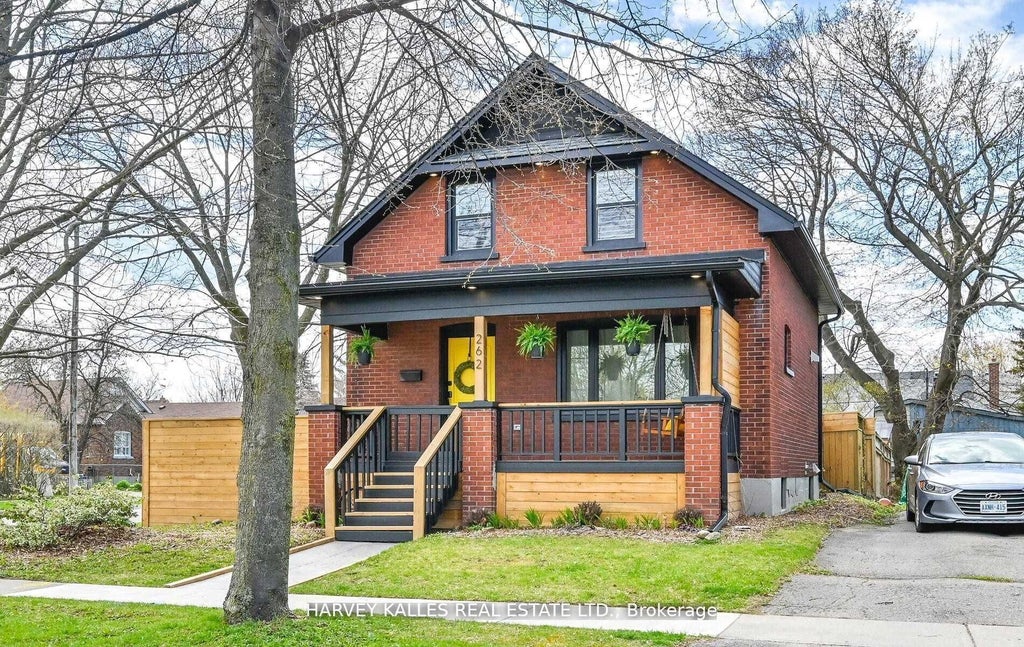 262 Oshawa Boulevard S, Oshawa