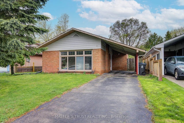 30 Deerfield Road, Toronto E09