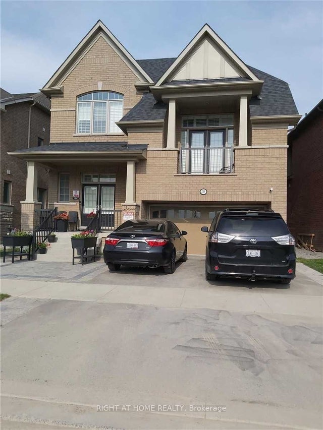 2589 Craftsman Drive, Oshawa