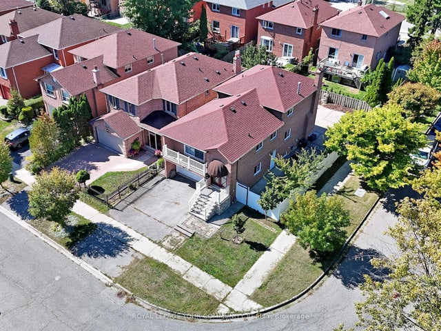 54 Emcarr Drive, Toronto E10