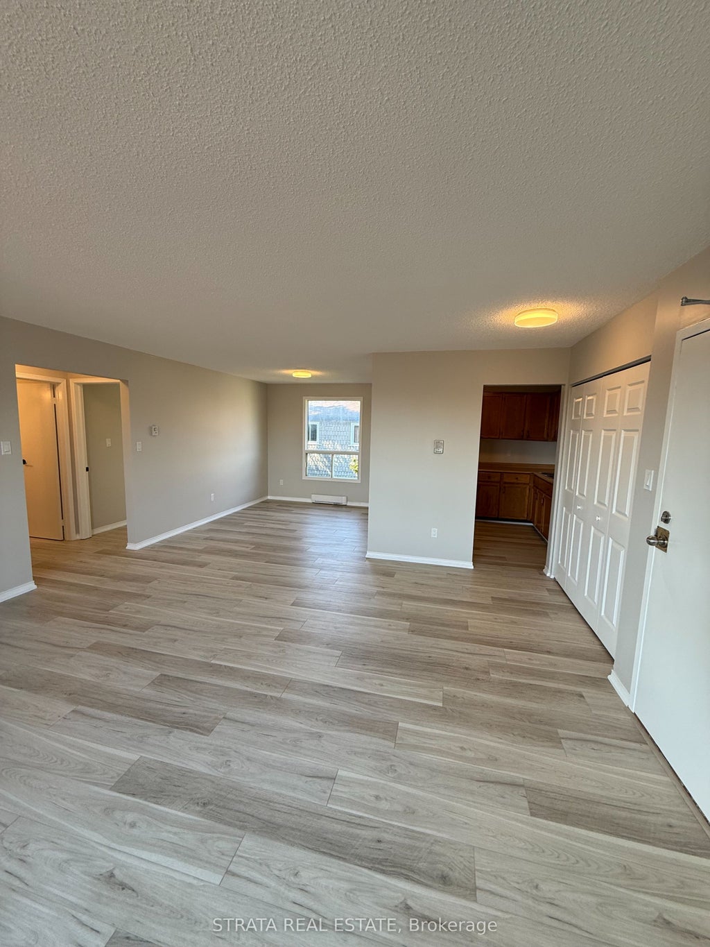 338 Malaga Road 5, Oshawa