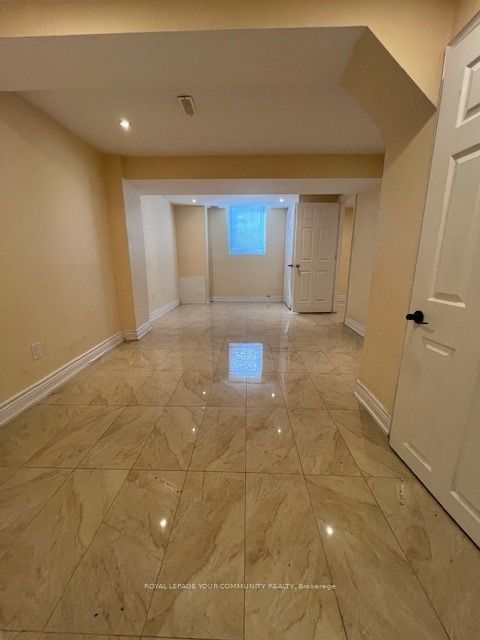 539 Lightfoot Place Bsmt, Pickering