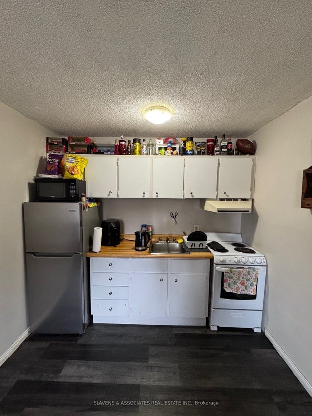 45 King Avenue W 10, Clarington