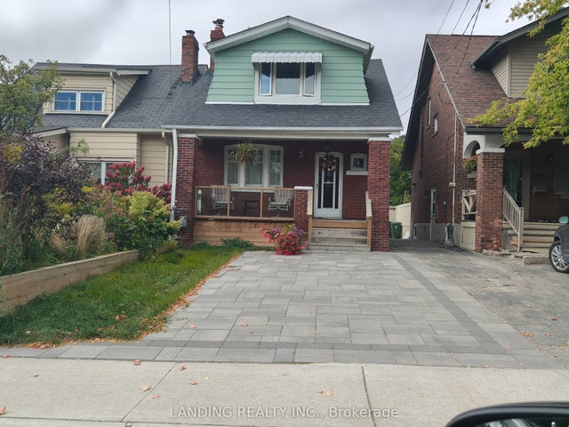 118 Courcelette Road, Toronto E06