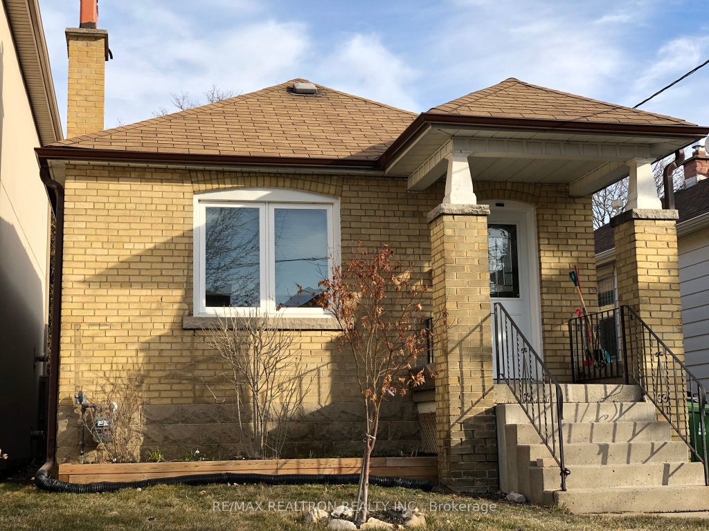 94 Torrens Avenue Main, Toronto E03