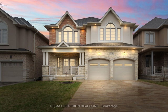874 Wingarden Crescent, Pickering