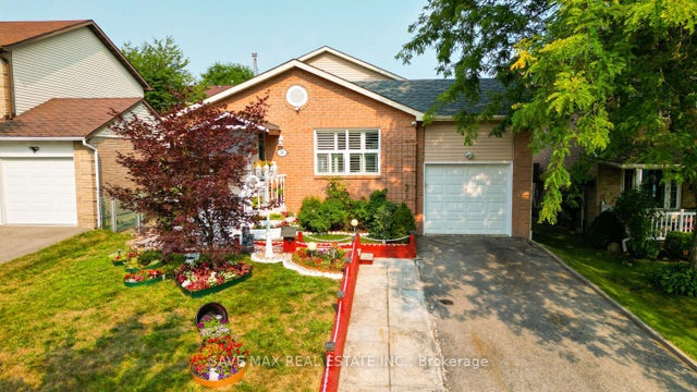 26 Fawcett Trail, Toronto E11