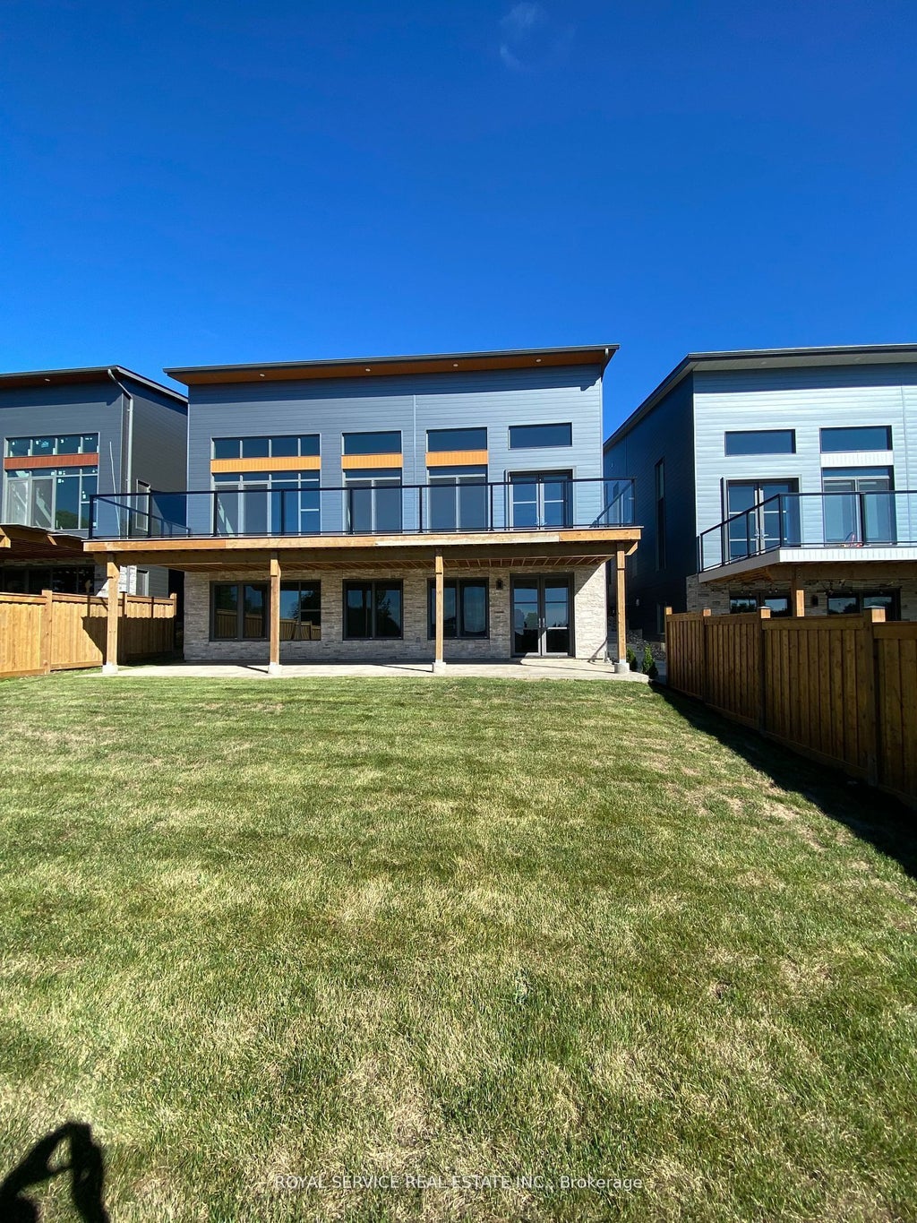 61 Waywell Street B, Whitby