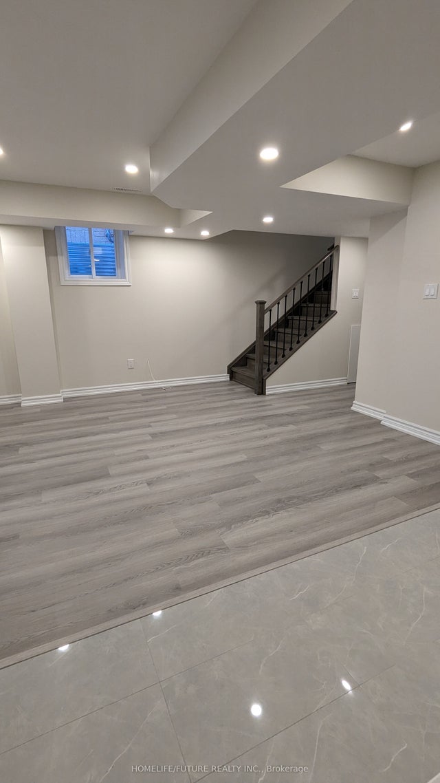 7 Macpherson Street Bsmt, Whitby