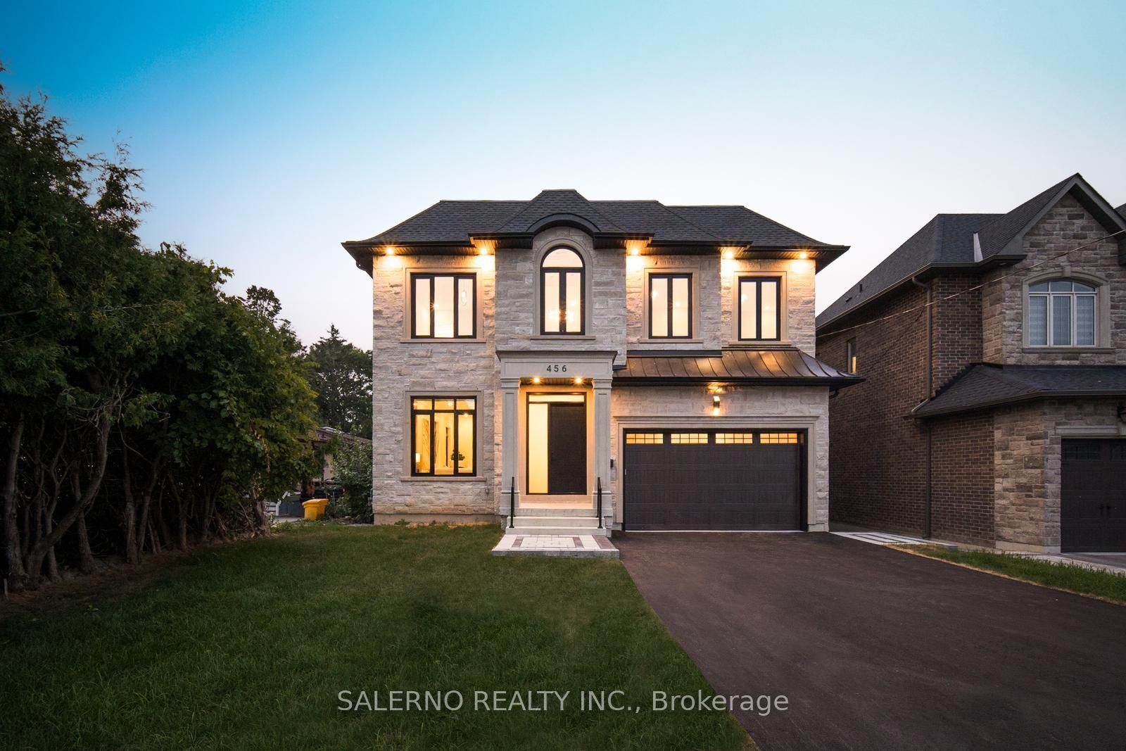 Featured Listing Image