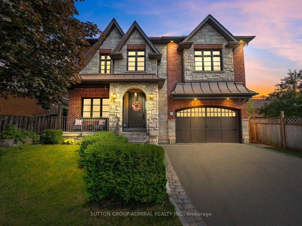 1 Dustan Crescent, Toronto E03