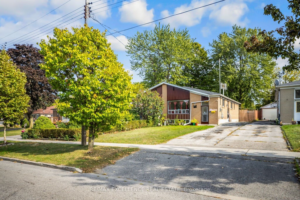 43 Porchester Drive, Toronto E09