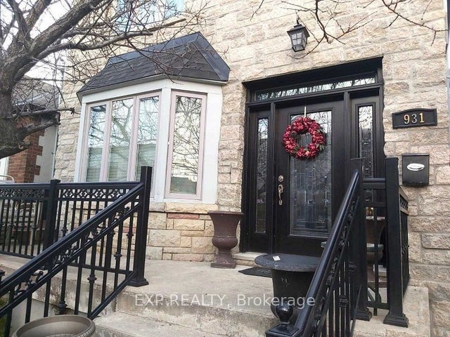 931 Pape Avenue Lower, Toronto E03
