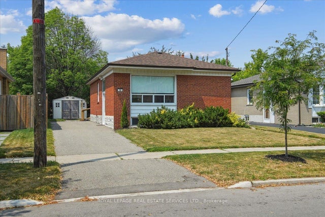 10 Mendip Crescent, Toronto E04