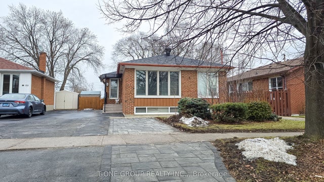 87 Araman Drive Bsmt, Toronto E05