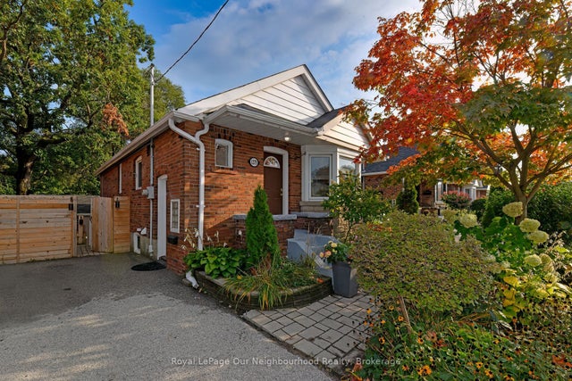 1275 Kingston Road, Toronto E06