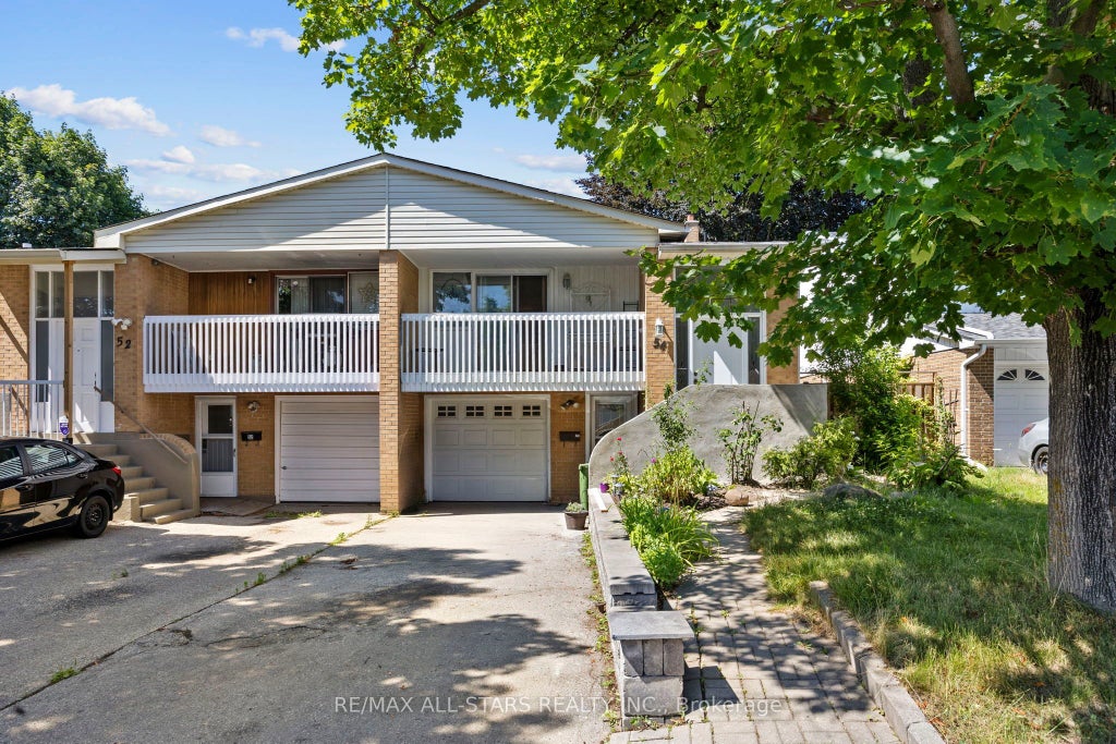 54 Kennaley Crescent E, Toronto E07