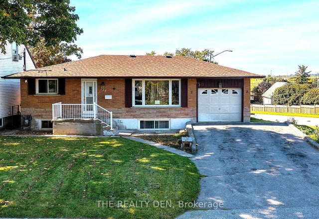 532 Montrave Avenue, Oshawa