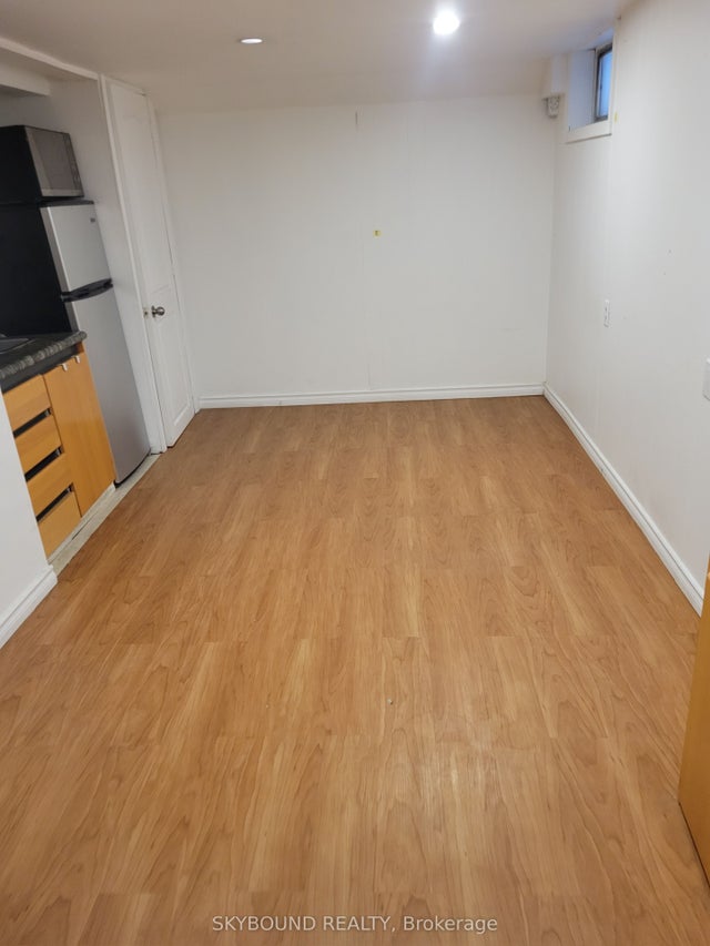 746 Coxwell Avenue #5, Toronto E03