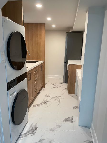 10 Don Mills Road Bsmt, Toronto E03