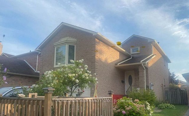 8 Ryecliffe Court, Toronto E11