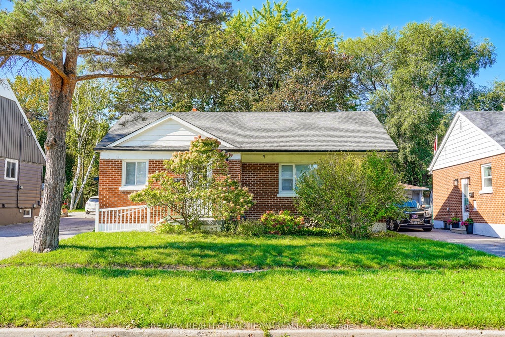 82 Admiral Road, Ajax