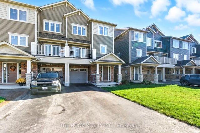 12 Tabaret Crescent, Oshawa