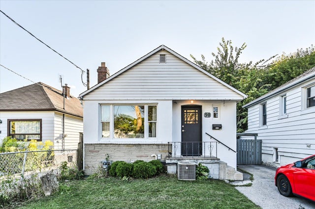 90 Meighen Avenue, Toronto E03