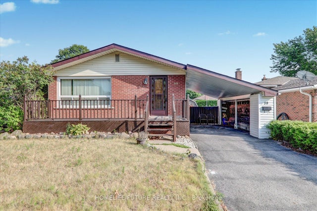 39 Cayuga Avenue, Oshawa