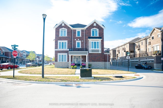 3251 Brigadier Avenue, Pickering