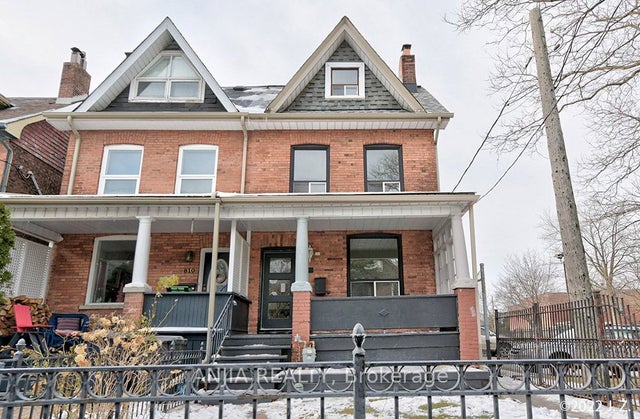 812 Logan Avenue Upper, Toronto E01