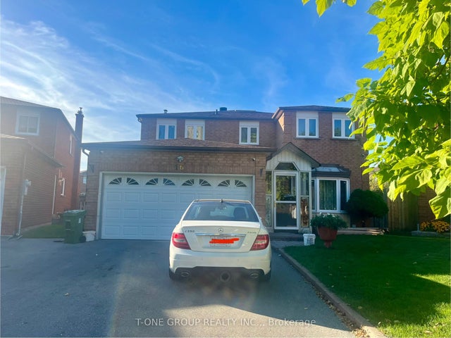 16 Fabray Court, Toronto E05