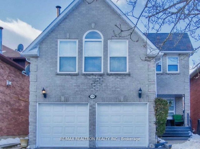 136 Mullen Drive Lower, Ajax