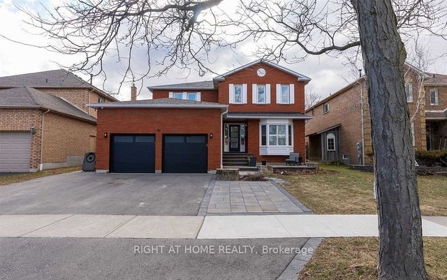 95 Kennett Drive, Whitby