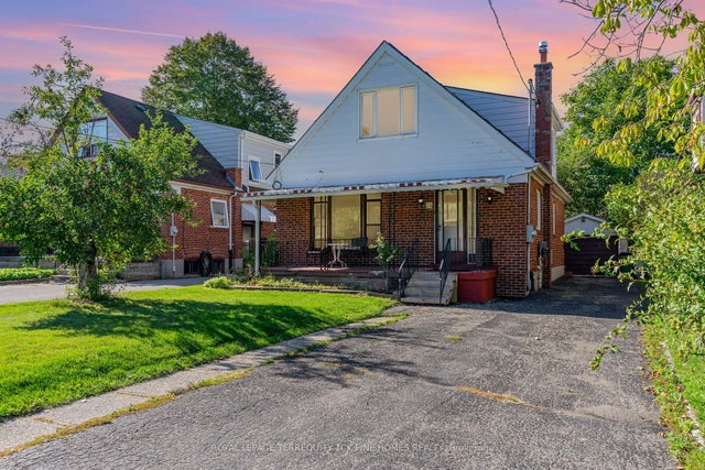 28 Lynvalley Crescent, Toronto E04