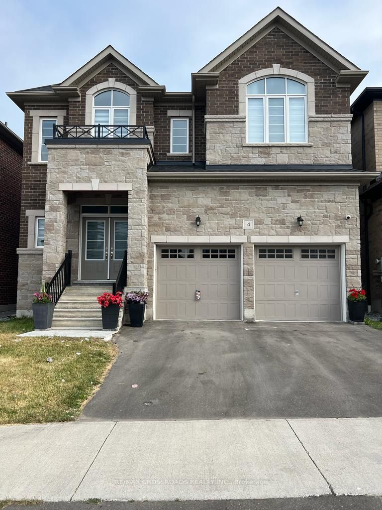 4 Gillett Drive Lower, Ajax