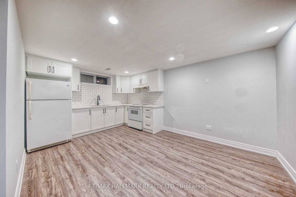 40 Rowatson Road Bsmt, Toronto E08