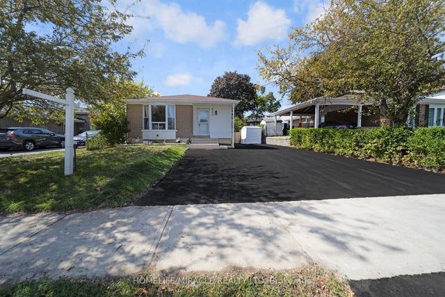 860 Liverpool Road, Pickering