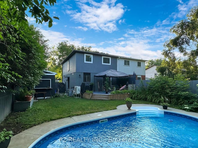 411 Rosedale Drive, Whitby
