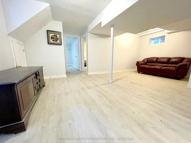 28 Bushcroft Grove Bsmt, Toronto E07