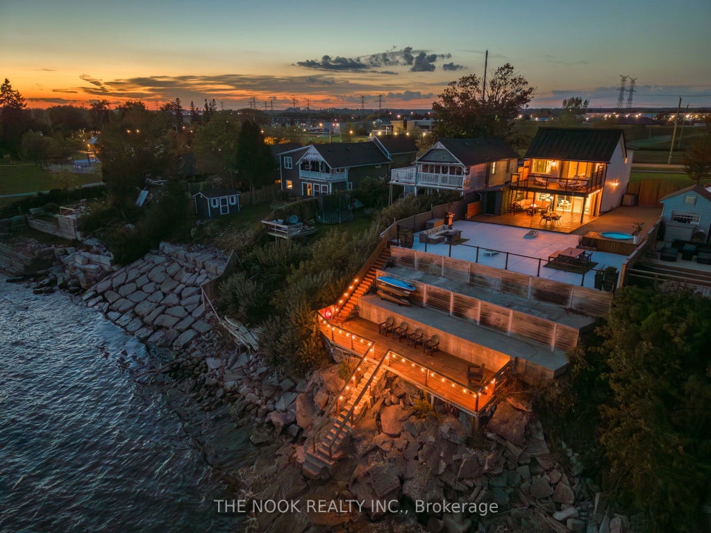 74 East Beach Road, Clarington