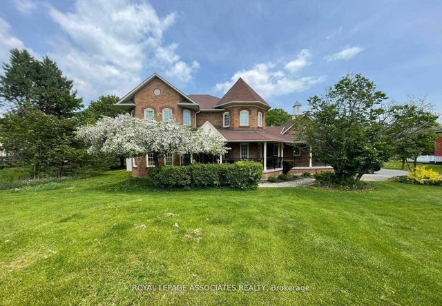 2377 Salem Road Main, Ajax