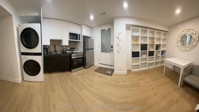 183 Island Road B3, Toronto E10