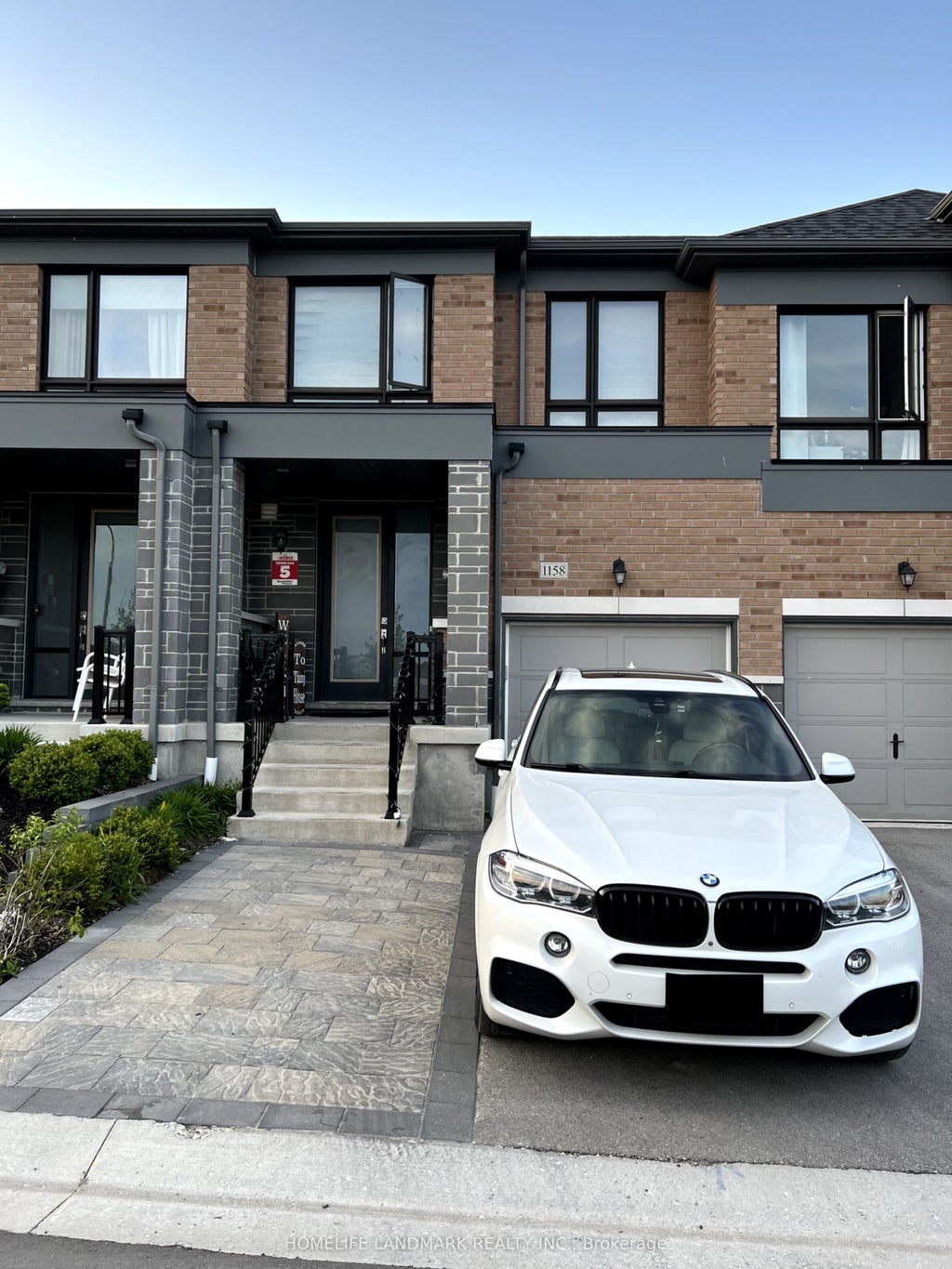 1158 Drawstring Lane, Pickering
