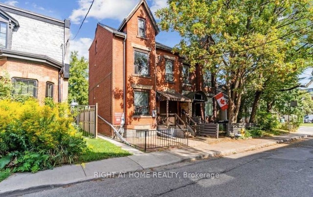 27 Hamilton Street 203, Toronto E01