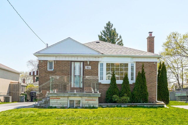5 Orlando Boulevard, Toronto E04