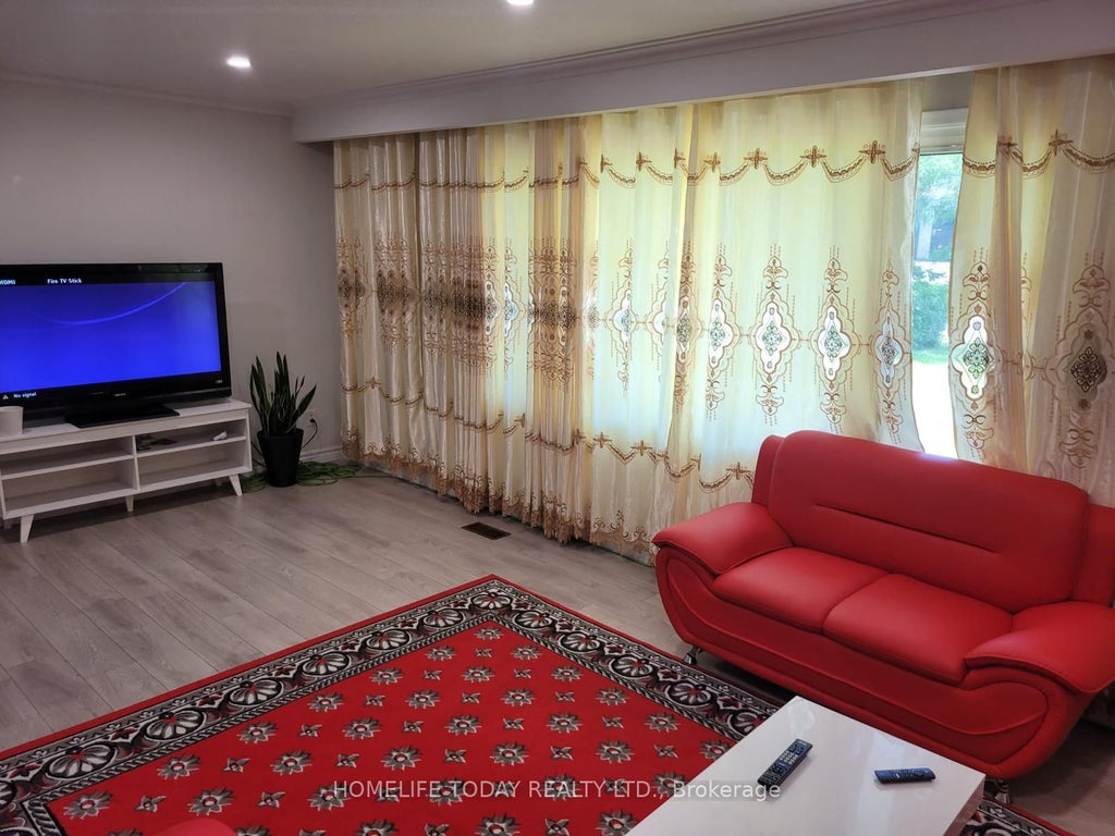 740 Meadowvale Road Main, Toronto E10