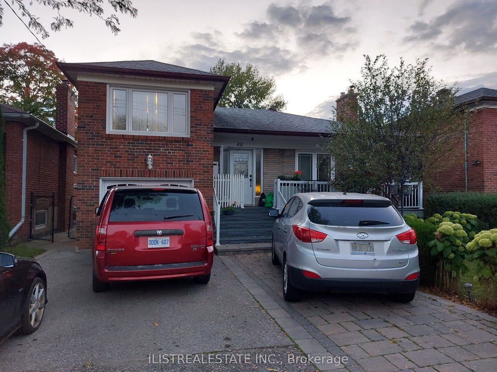 48 Lozoway Drive Main And Upper, Toronto E04