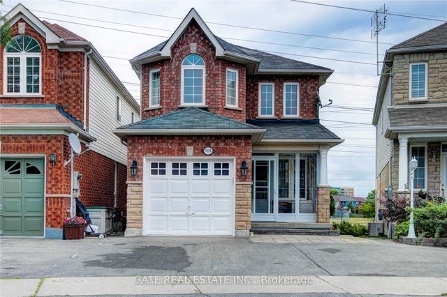 1573 Avonmore Square, Pickering
