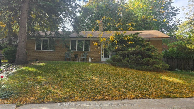 57 Copping Road Bsmnt, Toronto E09
